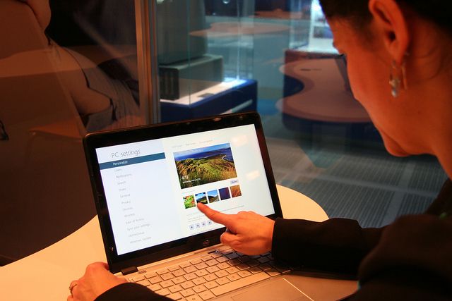 Adjusting Ultrabook design Setting Using Touchscreen
